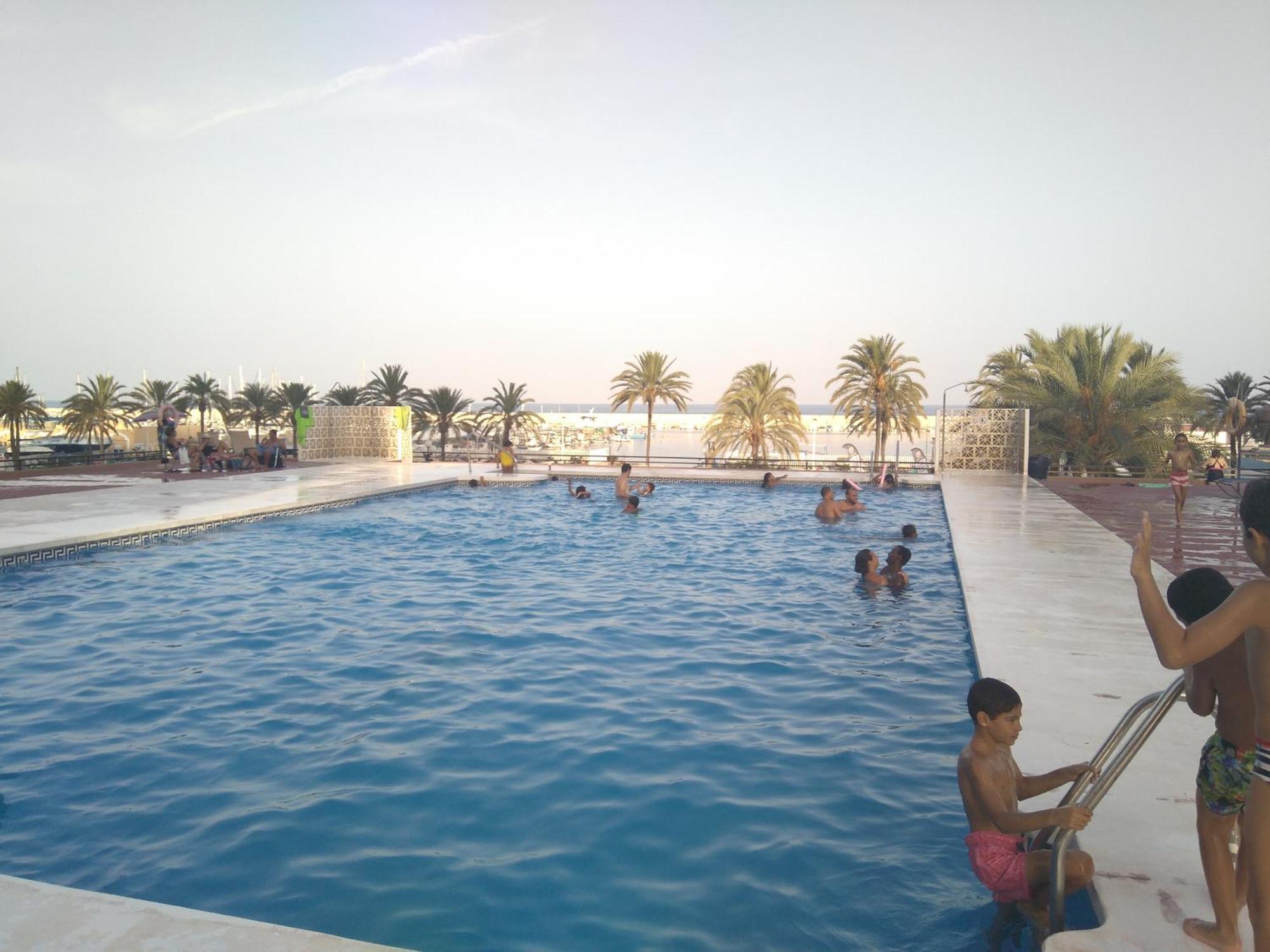 Beach, Familiy Fuengirola Marenostrum 1 Hab Exterior photo